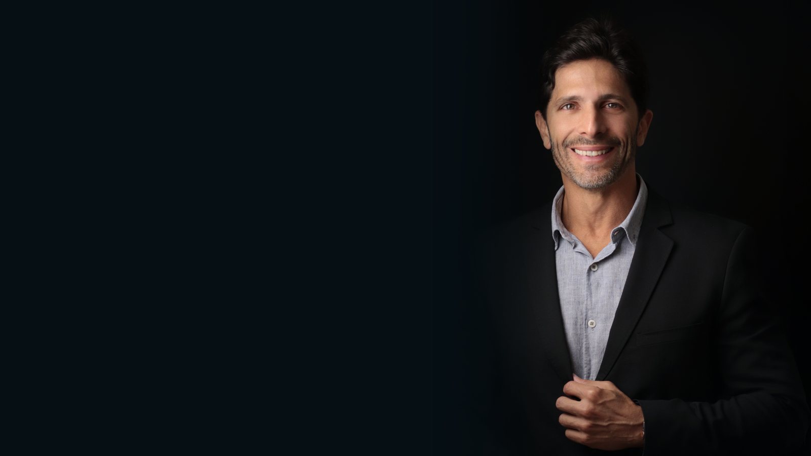 Retrato do Dr. Luiz Miranda, cirurgião plástico